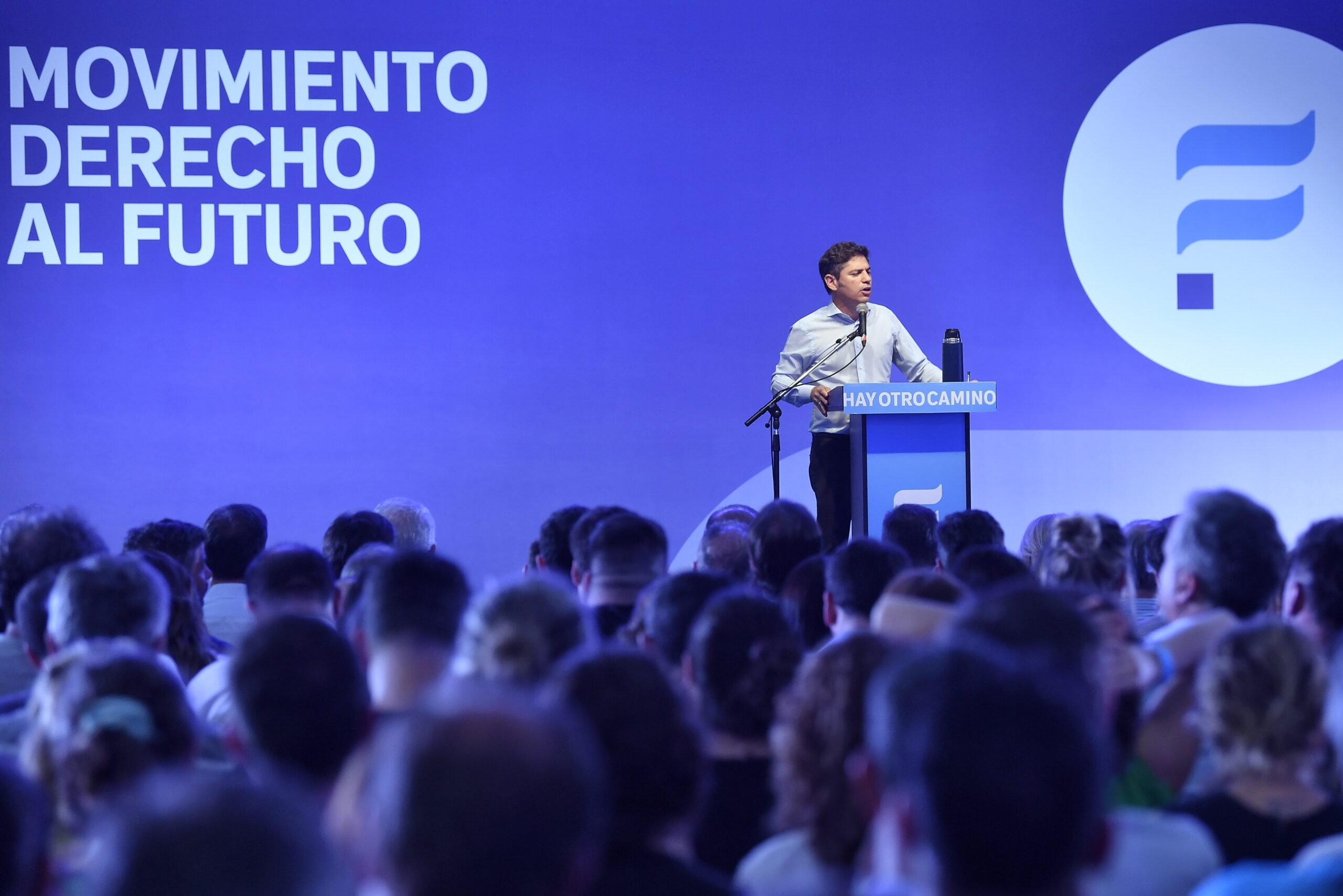 Axel Kicillof en el Plenario del Movimiento Derecho al Futuro