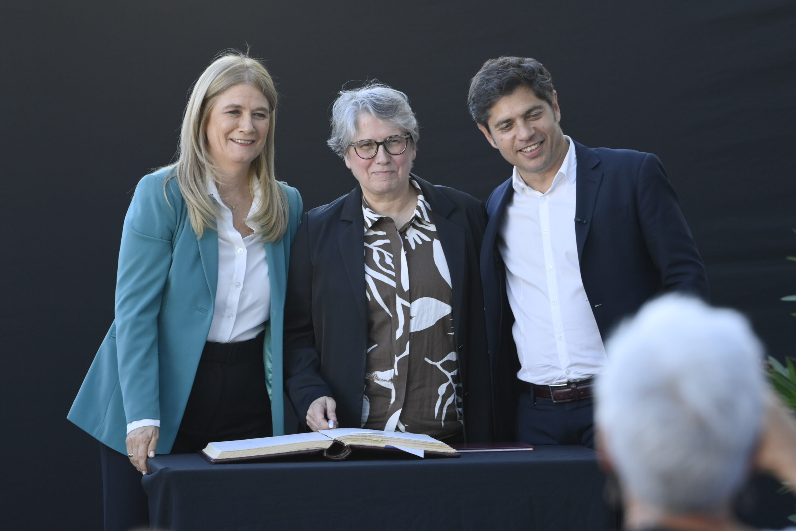SAN VICENTE-Kicillof le tomó juramento a Flavia Terigi, nueva directora general de Cultura y Educación