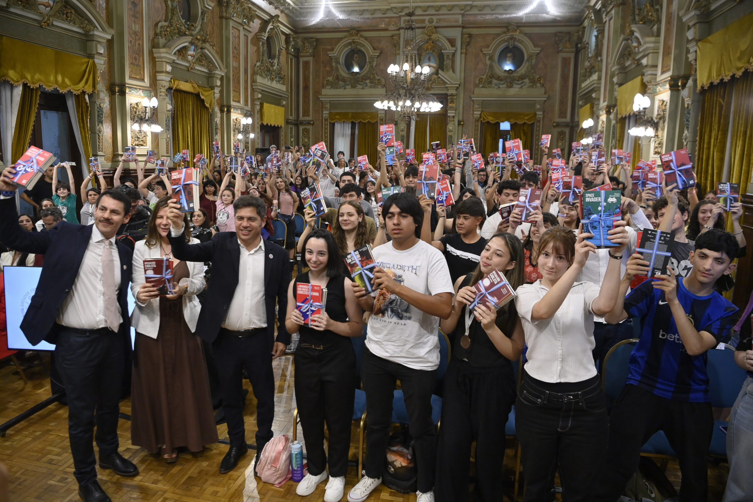 Kicillof participó del lanzamiento internacional que realizó Claudia Sheinbaum del programa de lectura “25 para el 25”