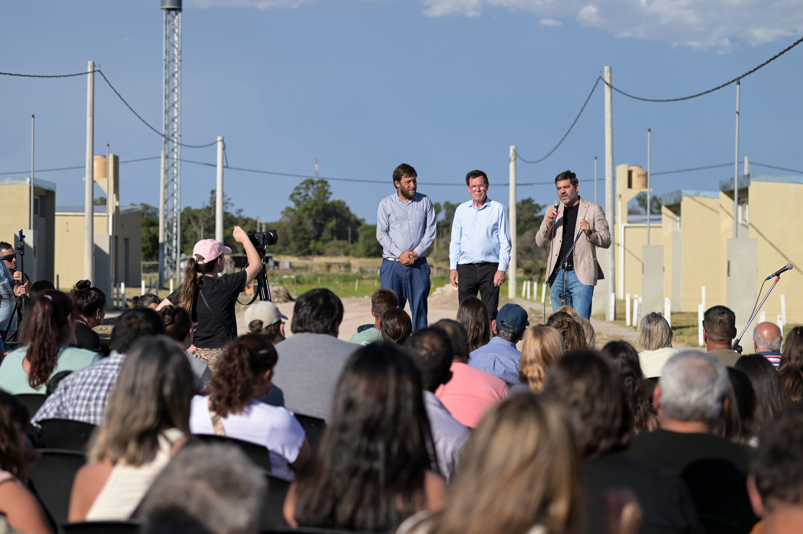 El Gobierno de la Provincia entregó 46 nuevas viviendas en Coronel Dorrego