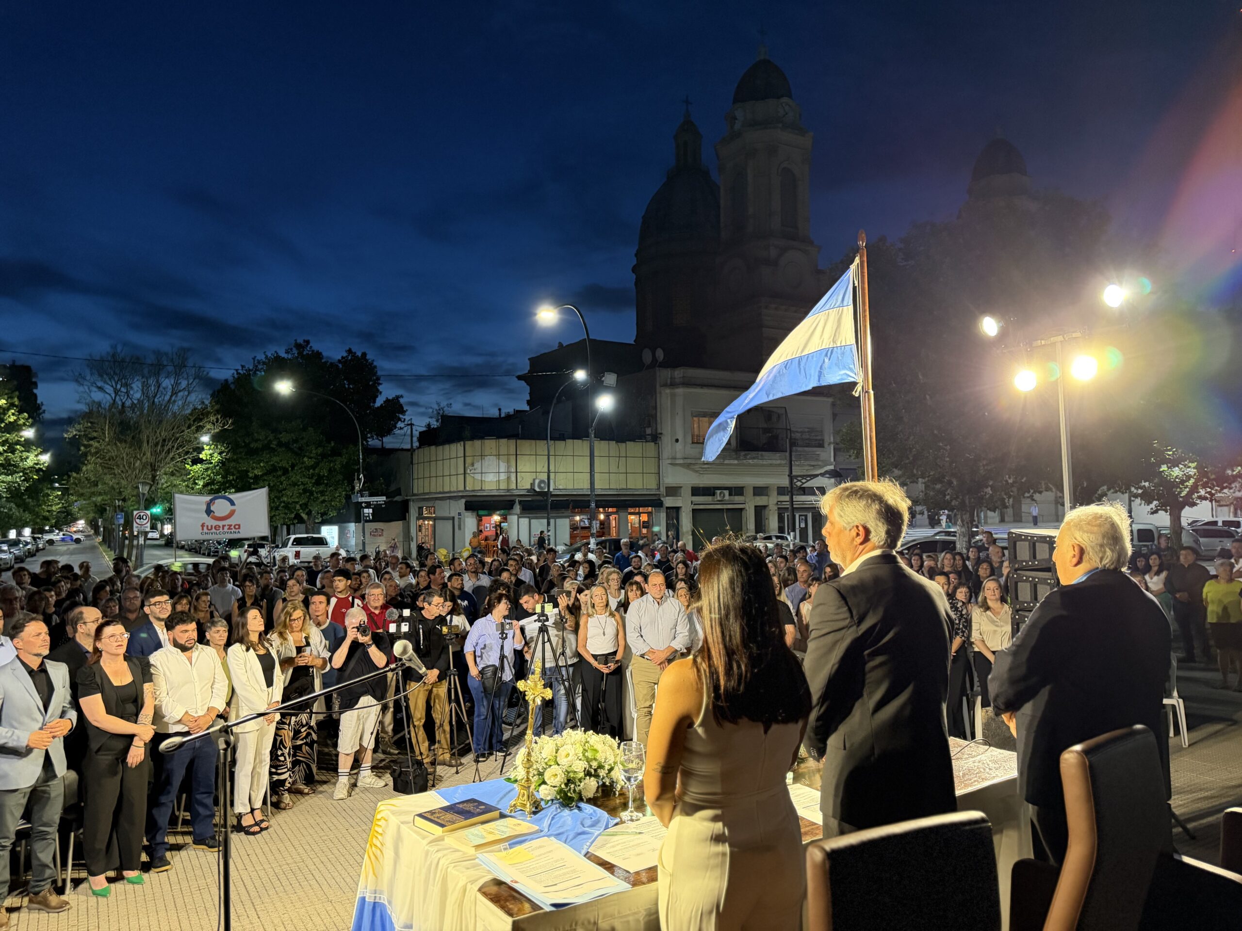 En la Plaza 25 de Mayo asumieron los nuevos concejales que conforman el HCD