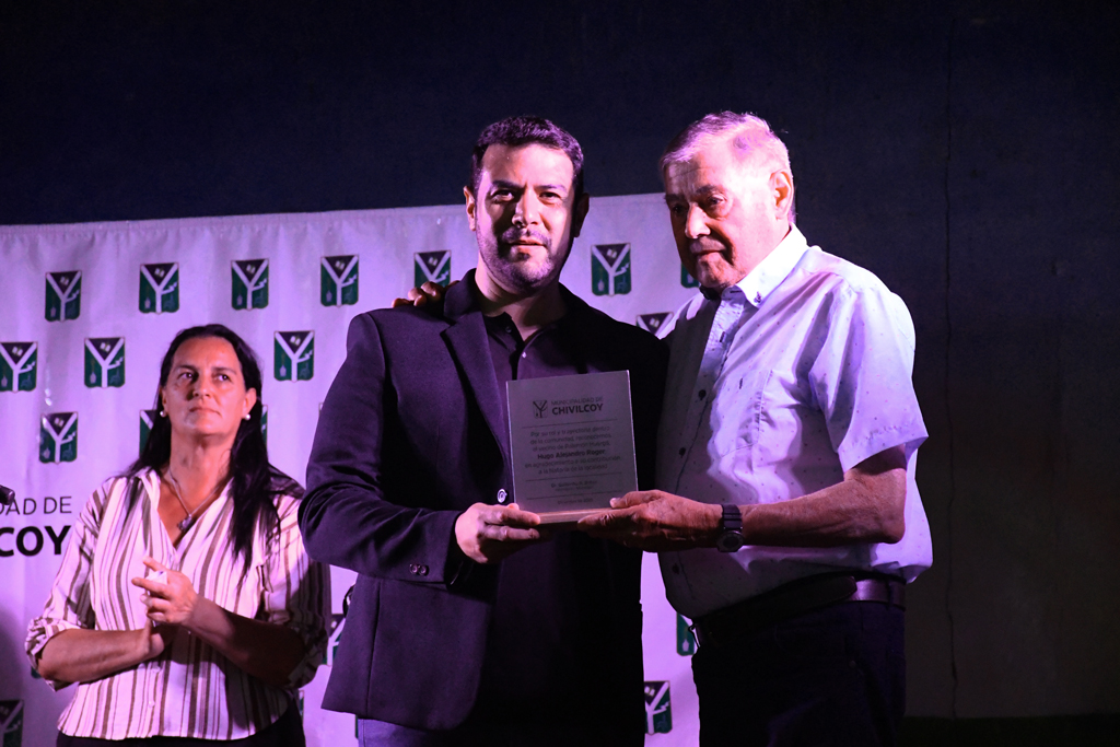 Pinotti: “La decisión política del intendente Guillermo Britos permite que todas las localidades rurales crezcan, prosperen y sigan adelante”