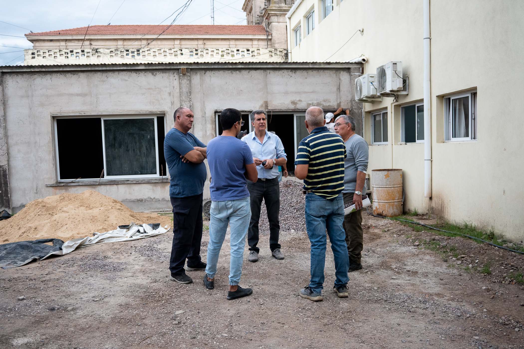 MARTÍNEZ RECORRIÓ LA OBRA DEL NUEVO CENTRO DE MONITOREO DE RIVADAVIA 