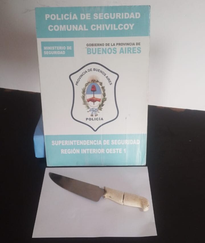 La Policía detuvo a un hombre que amenazó con un arma blanca en un comercio