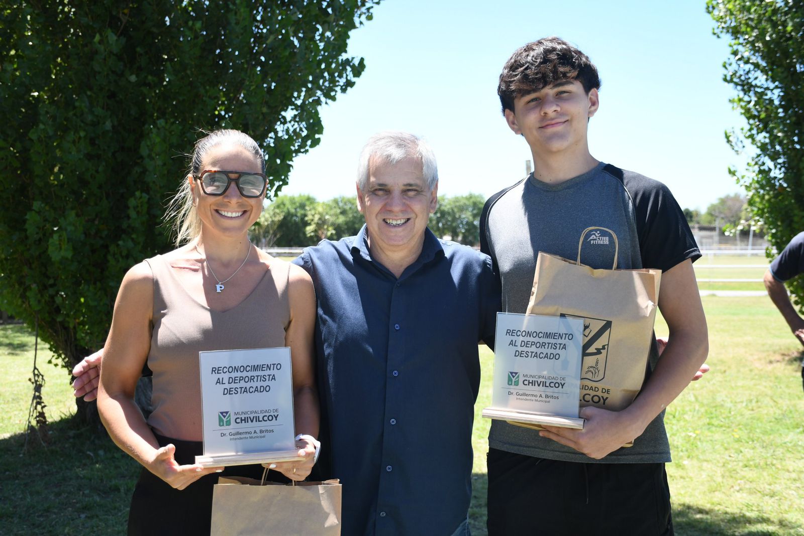 El Intendente Guillermo Britos reconoció a los deportistas chivilcoyanos Valentino Gregalio y Pamela Martino
