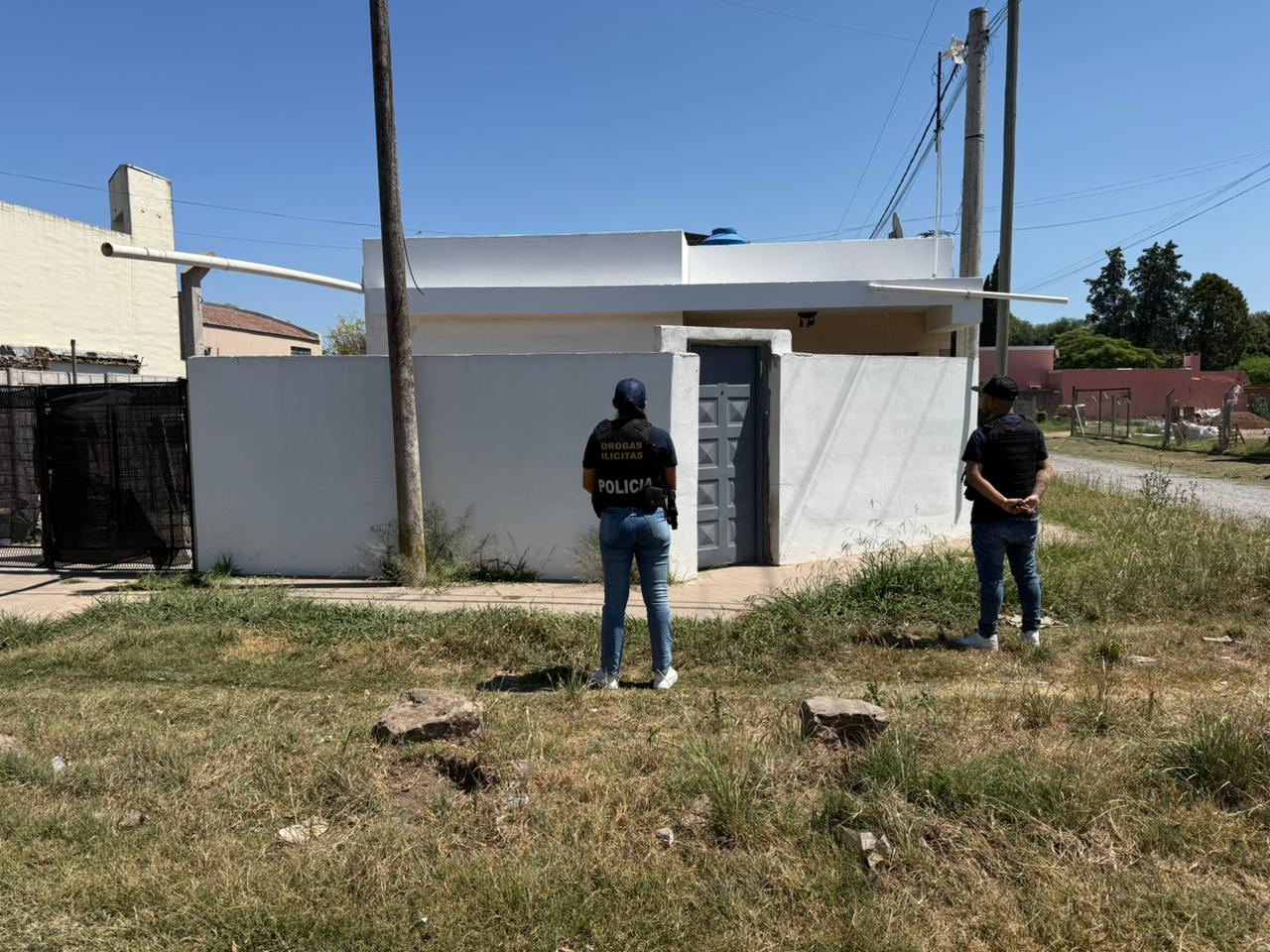 OPERATIVO ANTIDROGAS: UN DETENIDO, SECUESTRO DE MARIHUANA Y COCAINA Y SE DESARTICULA EL COMERCIO DE ESTUPEFACIENTES MODALIDAD MENUDEO