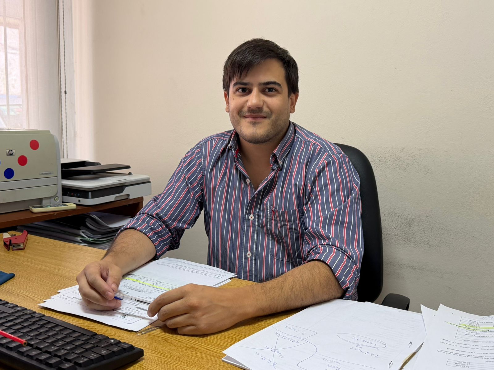 El director de Rentas de la Municipalidad de Chivilcoy, Franco Dinalidi, brindó precisiones sobre las tasas municipales correspondientes al año 2026, los vencimientos, los aumentos aplicados y los beneficios vigentes para los contribuyentes