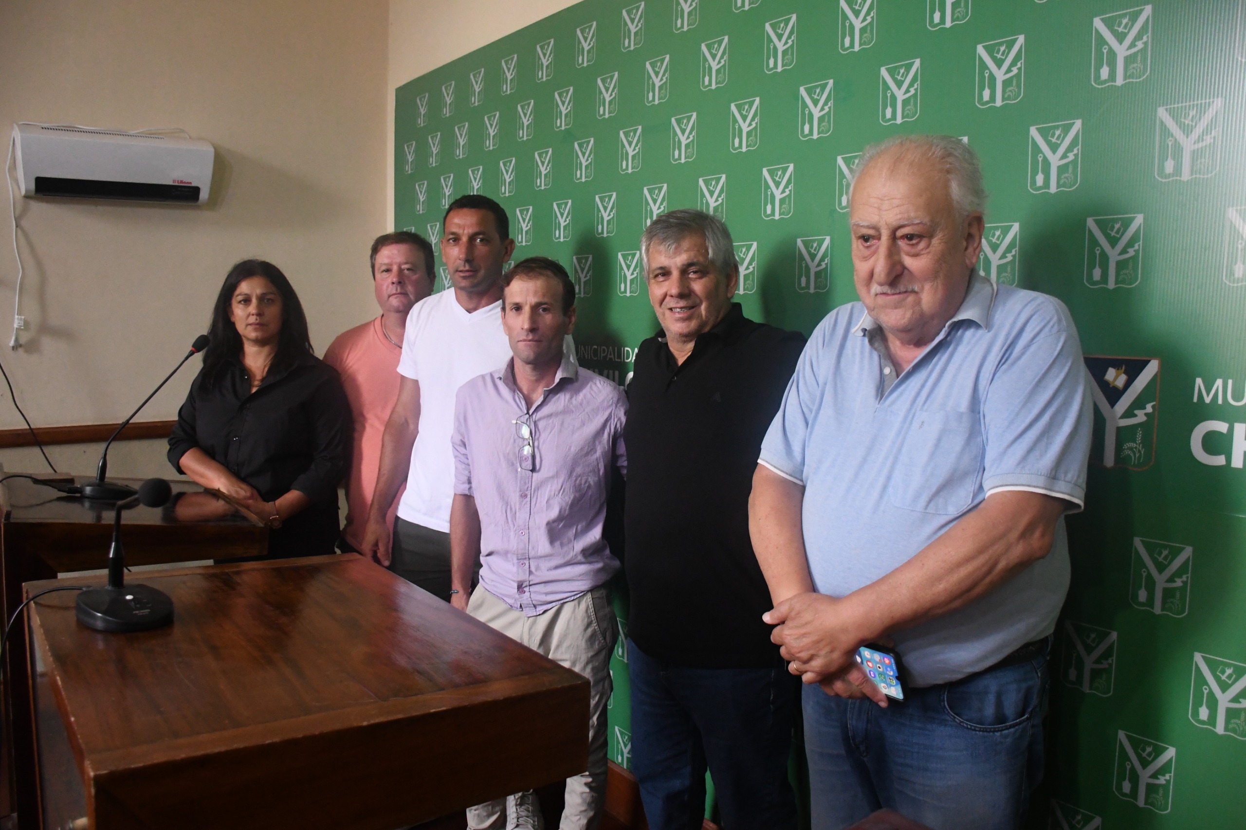 El Intendente Britos anunció un aumento del 6,09% a trabajadores municipales, junto al Secretario de Hacienda y el Sindicato