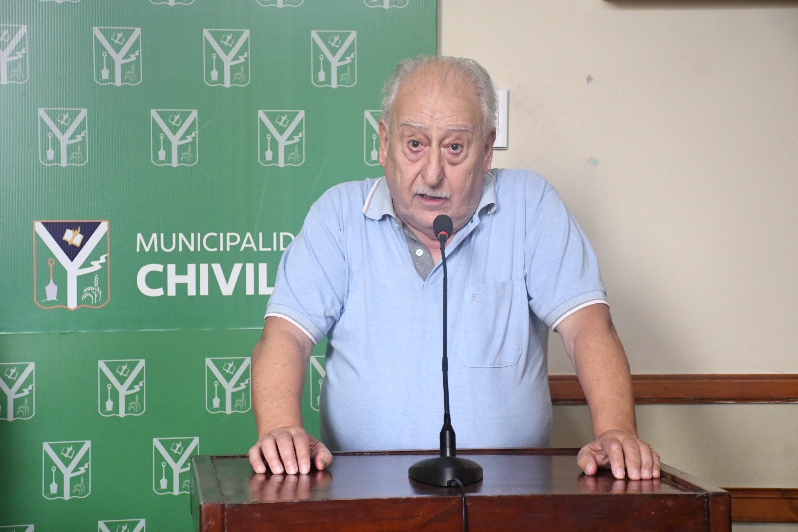 La idea es tirar cosas sin tener idea de nada. Es muy difícil discutir con la ignorancia