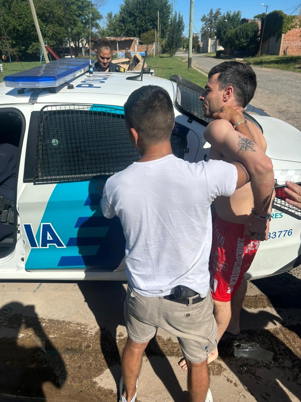 LA POLICIA COMUNAL DETUVO A UNA PERSONA CON ORDEN DE DETENCIÓN Y ESCLARECE UN HECHO DE ROBO