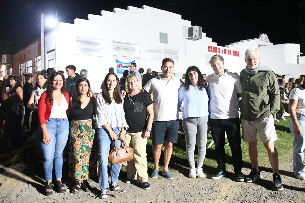 La localidad de La Rica vivió su Carnaval