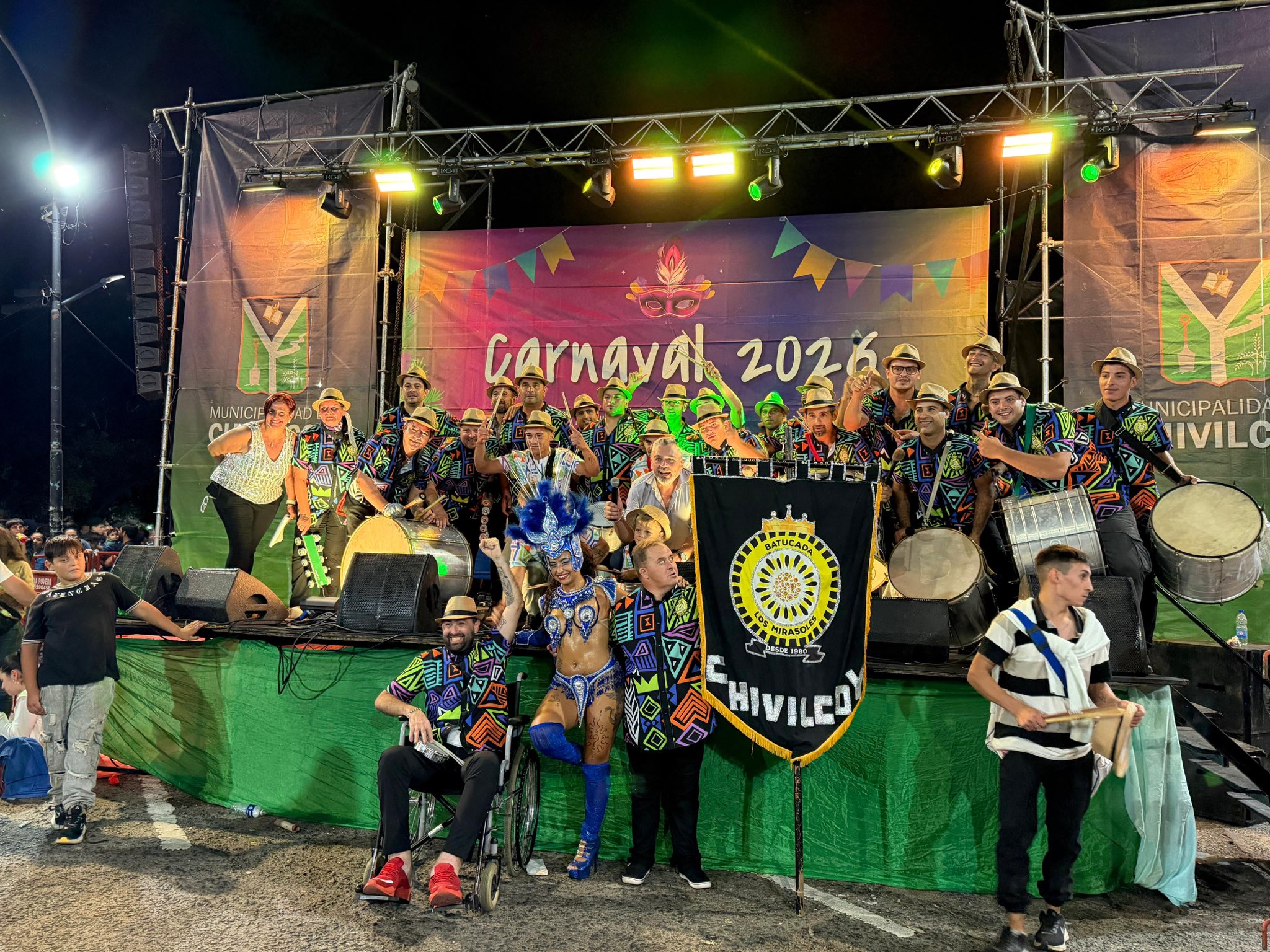 Una multitud acompañó la primera noche de Carnaval en Chivilcoy