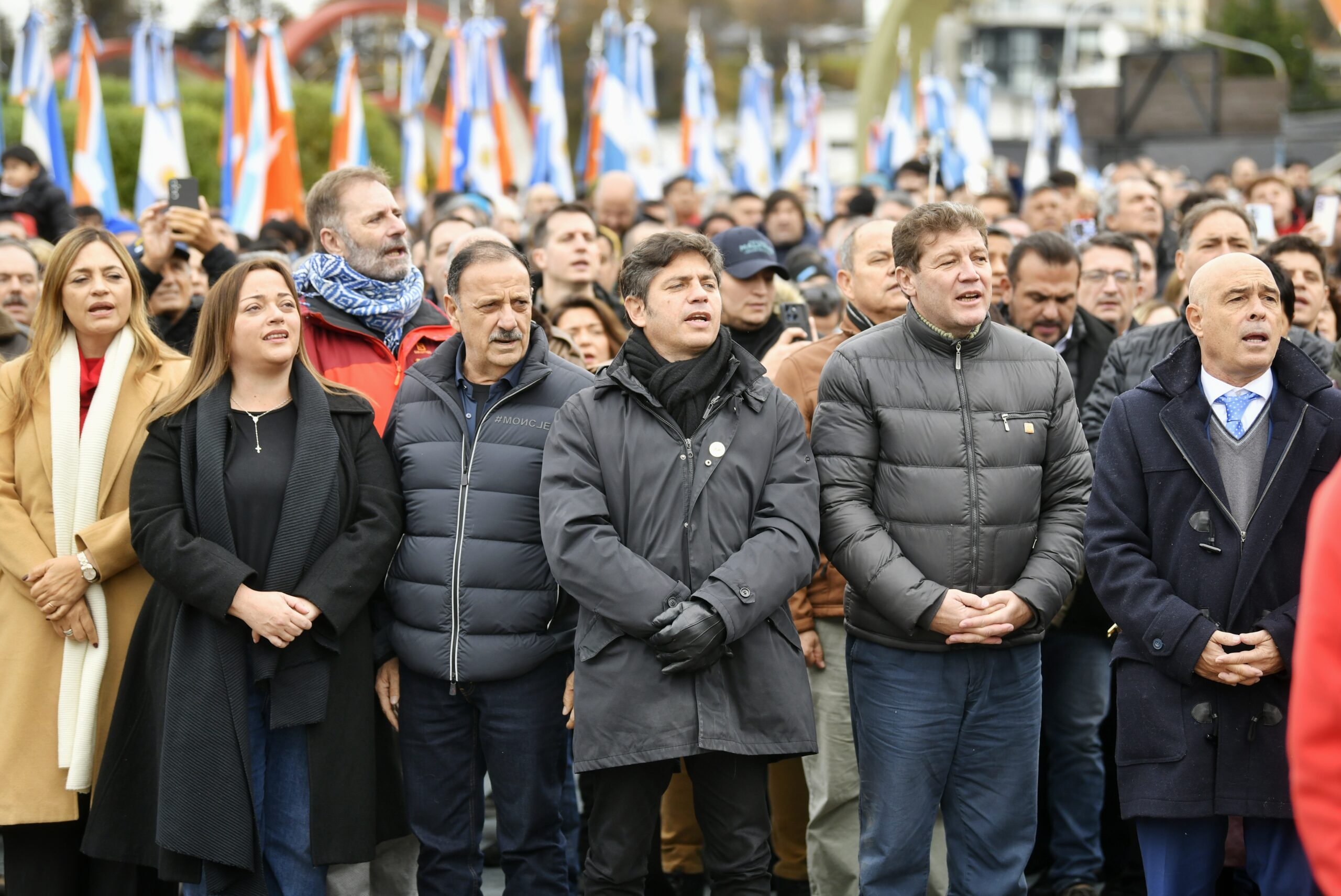 TIERRA DEL FUEGO-Kicillof participó del acto por el Día de los veteranos y los caídos en Malvinas en Ushuaia