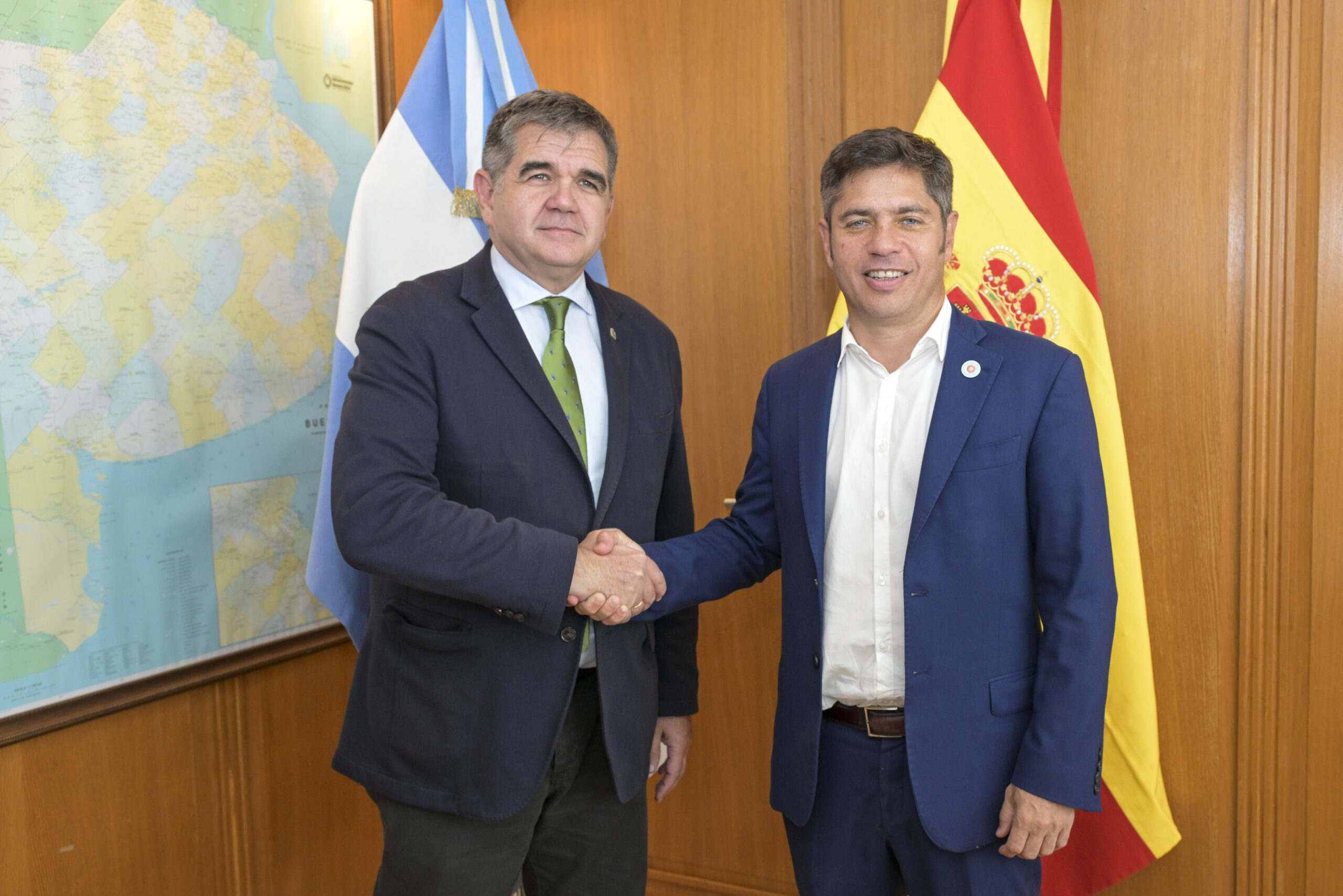 Kicillof recibió al embajador de España