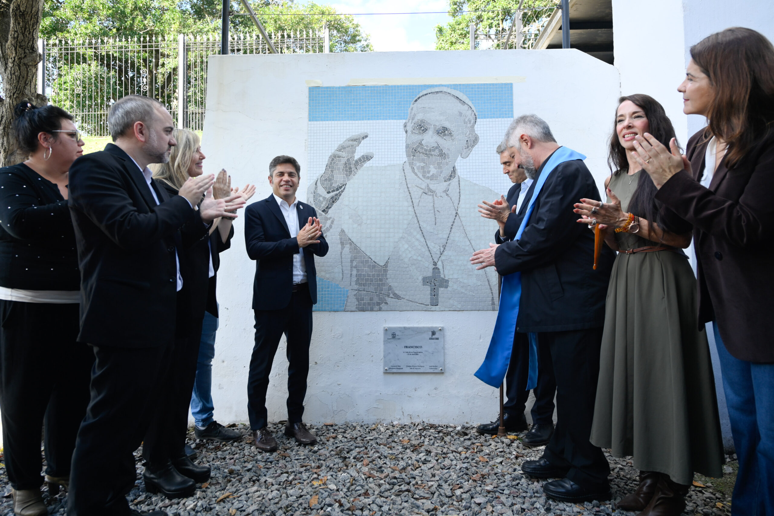 LUJAN-Kicillof participó de actos en homenaje al Papa Francisco
