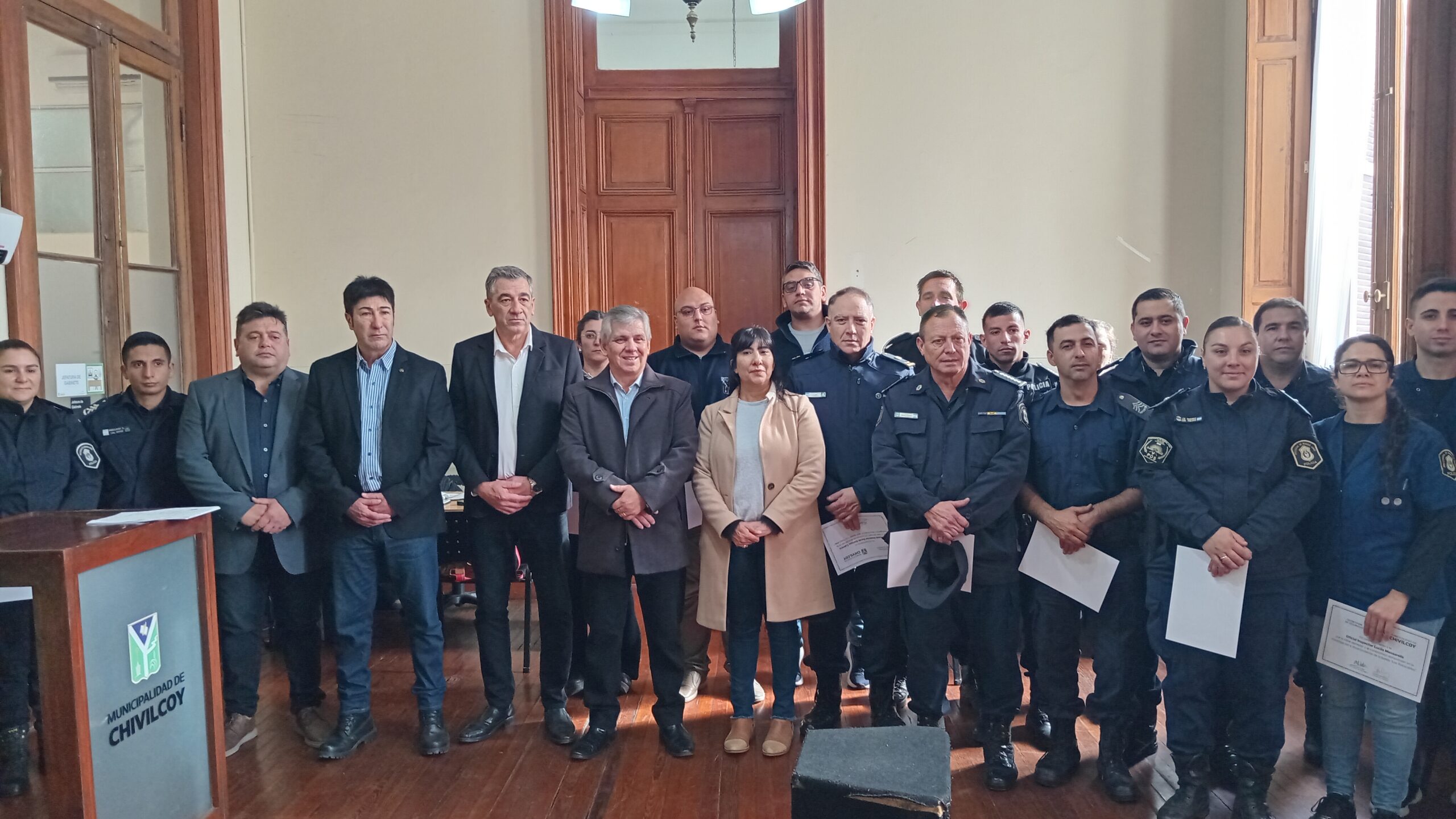 Reconocimiento al personal policial de distintas áreas y Centro de Monitoreo Municipal que participaron en la investigación y desarticulación de una banda delictiva