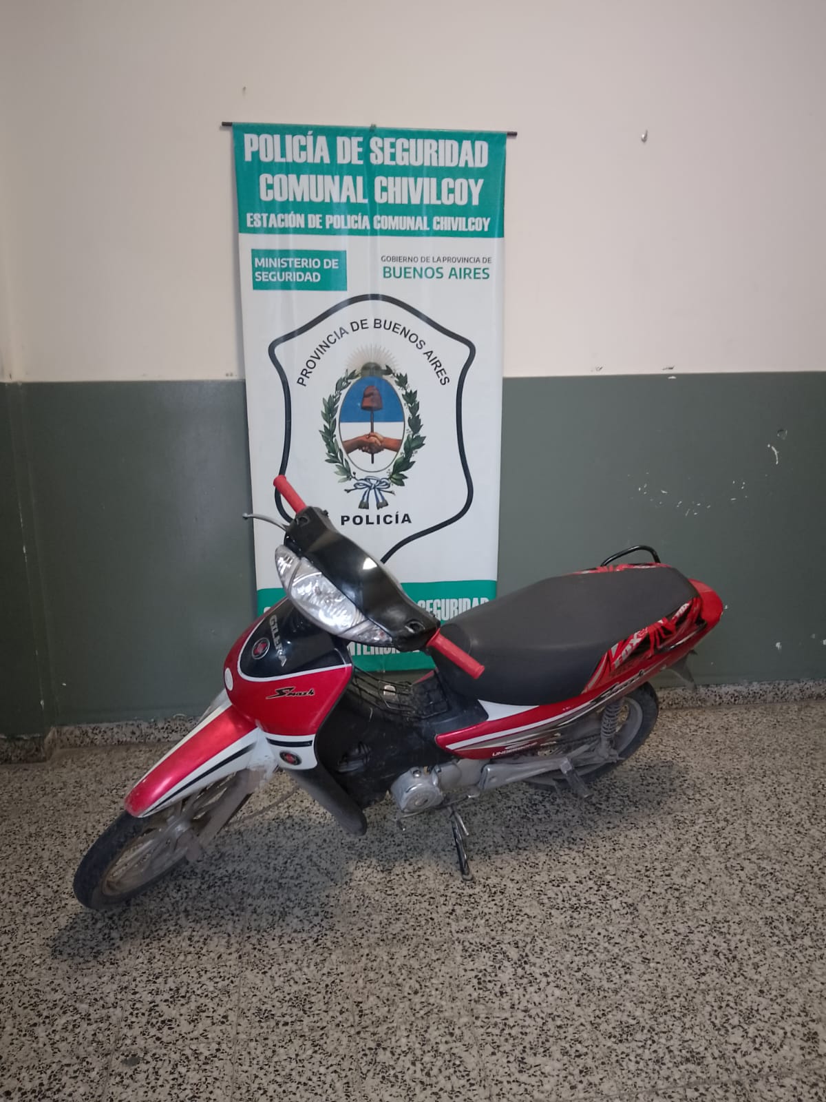 Menor de 17 años allanado e imputado. Con este último se lograron esclarecer los robos a comercios