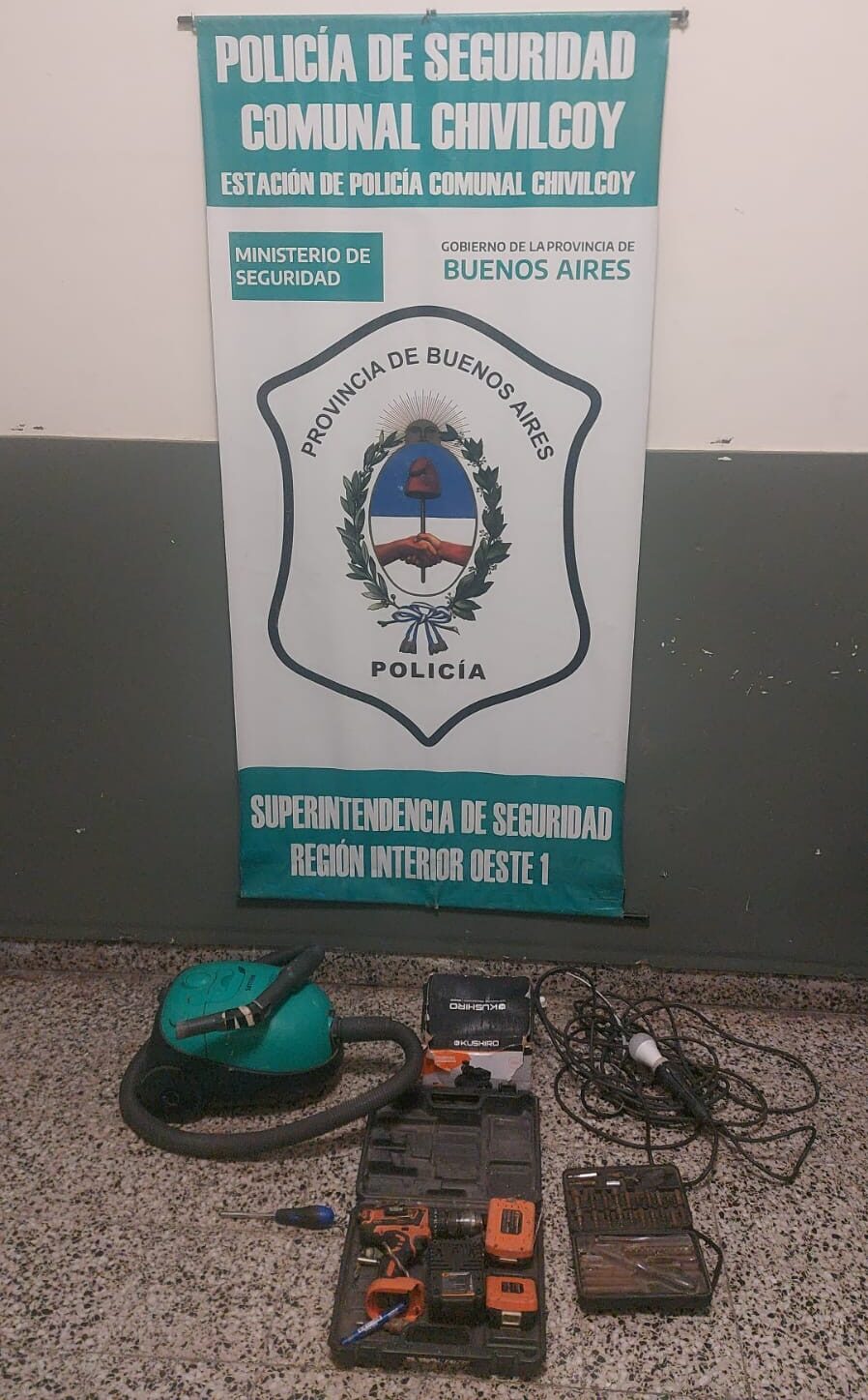 Recuperaron herramientas robadas de una camioneta e identificaron a un menor como autor