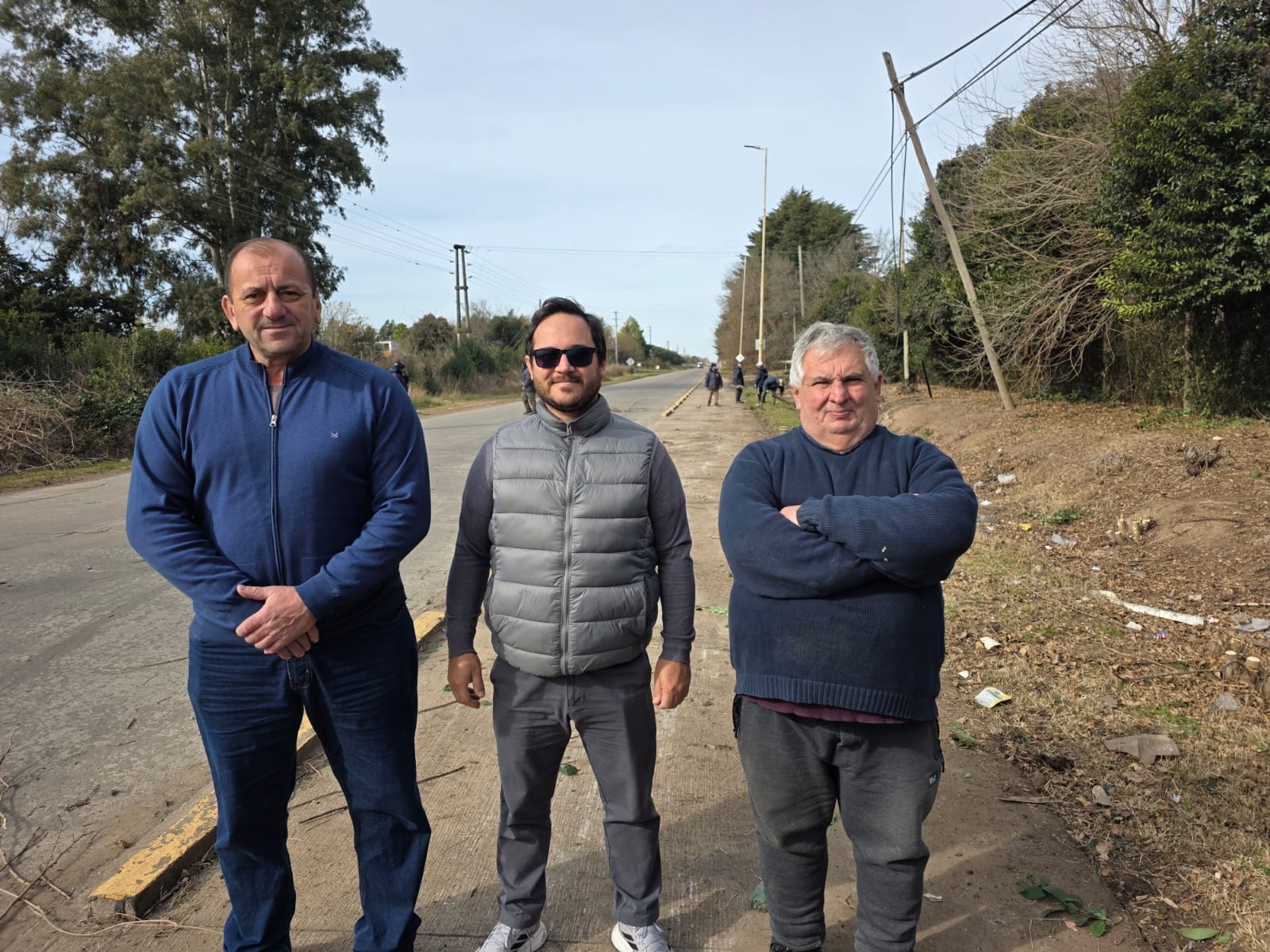 Servicios Públicos realizó tareas de mantenimiento en Ruta Nacional Nº 5 y la prolongación del acceso Dr. Raúl Alfonsín