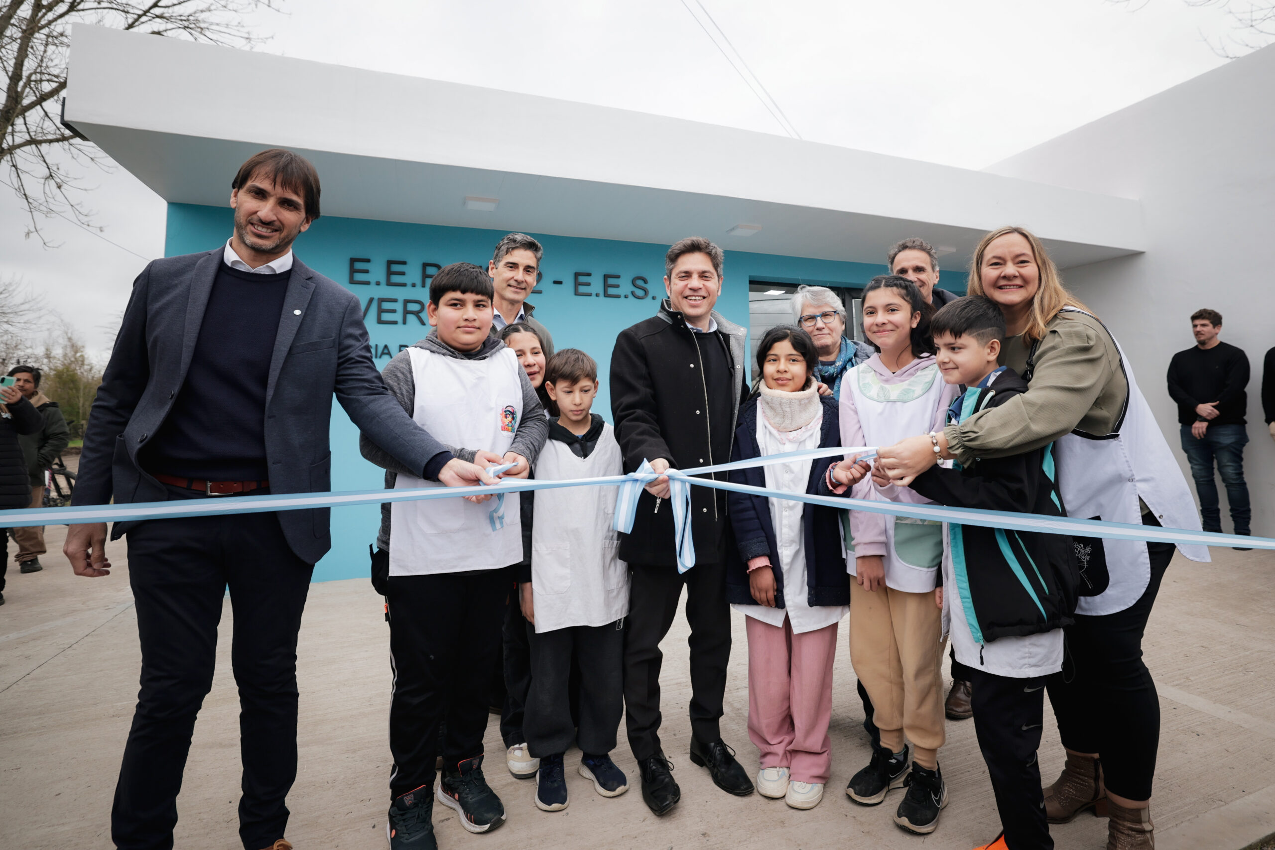 Kicillof: “Es en las aulas donde aprendemos la importancia de nuestra soberanía: en la escuela se hace pueblo, se hace país y se hace nación”