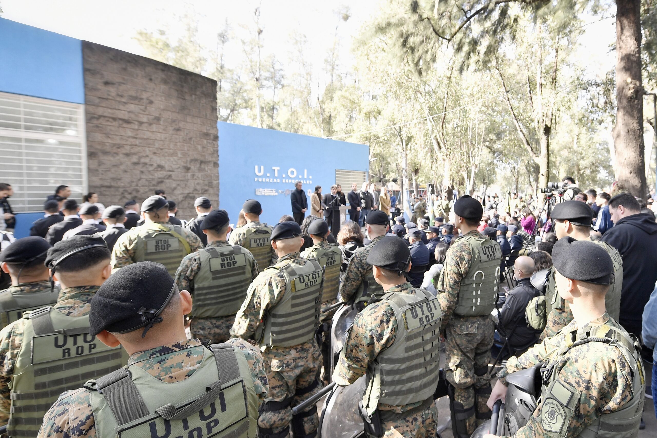 Kicillof inauguró una base de la UTOI en Lomas de Zamora