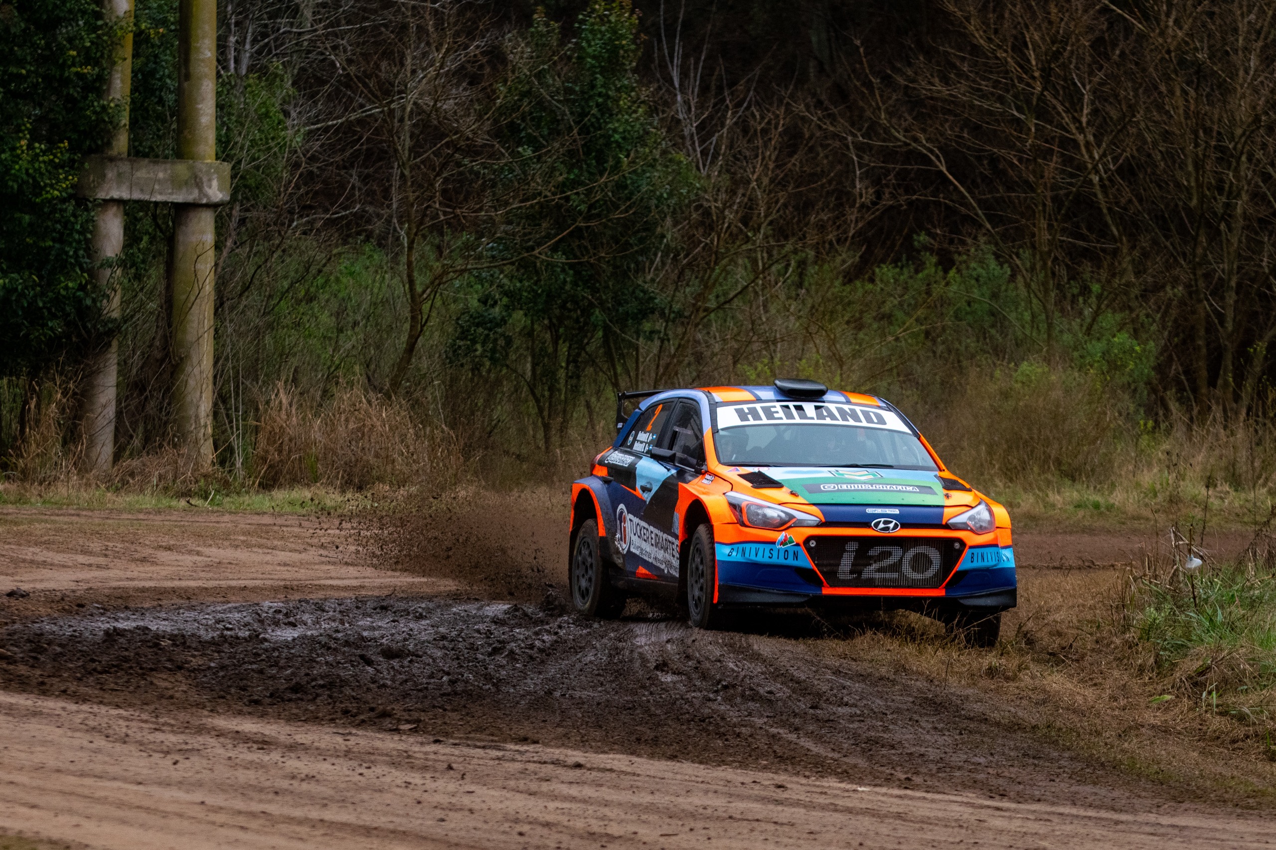 Rally de Pergamino: la lluvia anticipó el cierre y definió a los ganadores