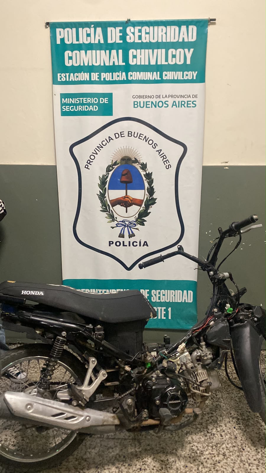 Aprehendieron a un menor de 14 años que circulaba en una moto robada