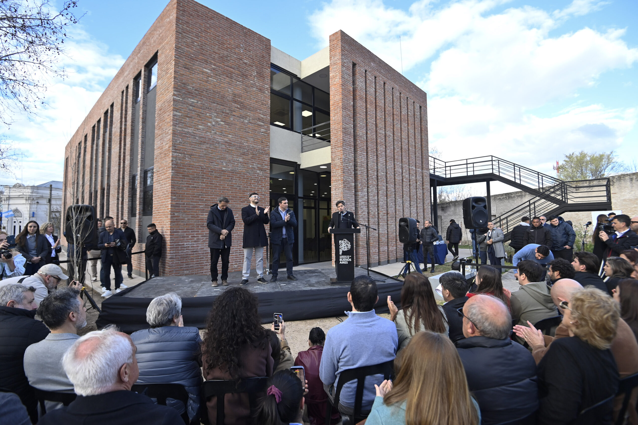 SAAVEDRA-Kicillof inauguró la nueva Casa de la Provincia