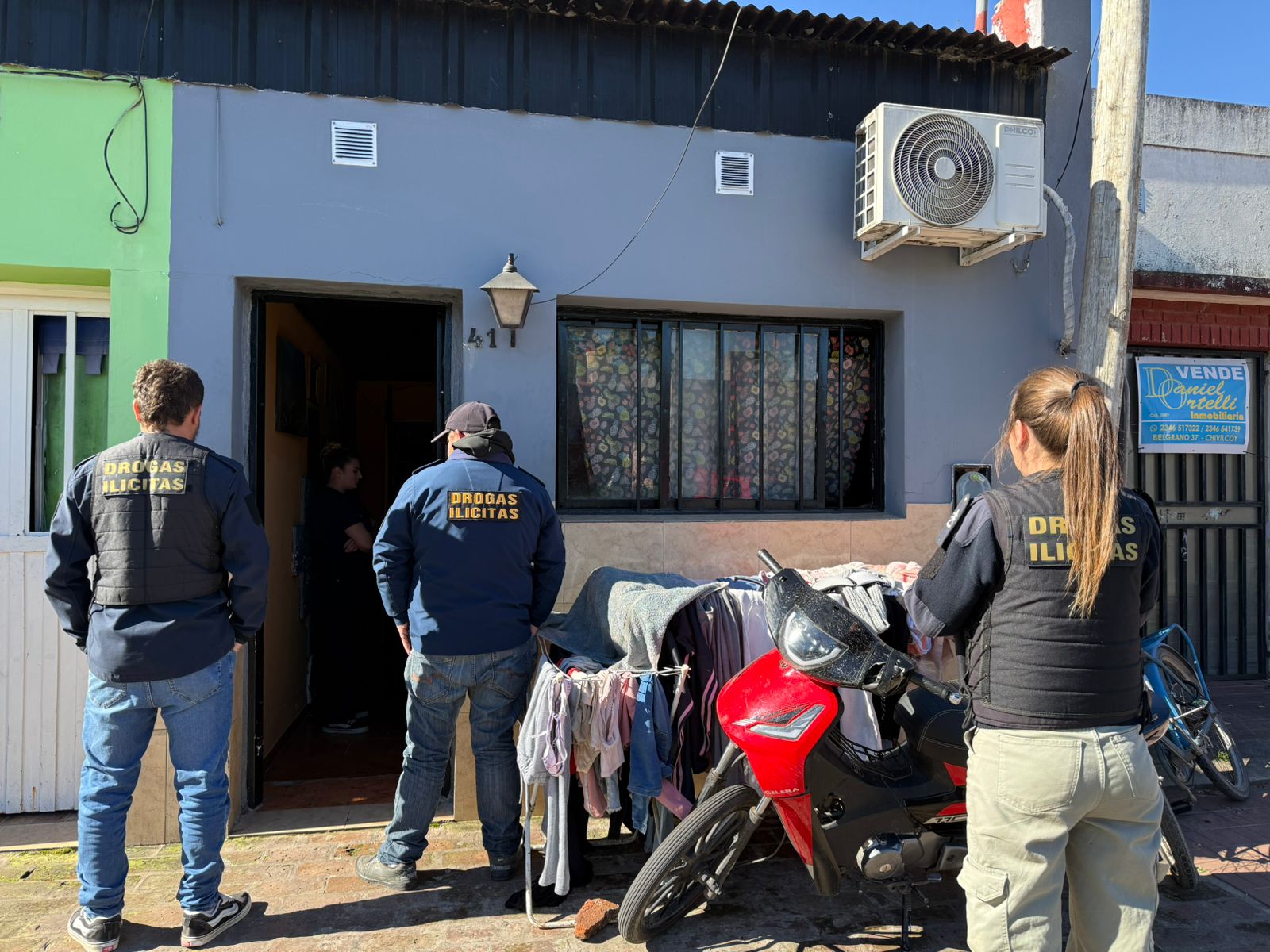 Allanamientos por una investigación de drogas: secuestraron marihuana y celulares en Chivilcoy